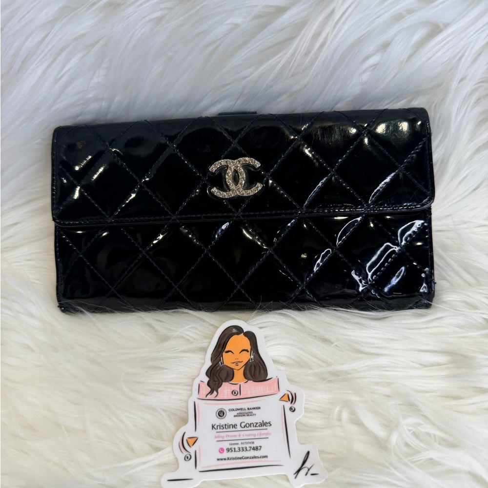 Chanel Black Patent Leather Quilted Wallet